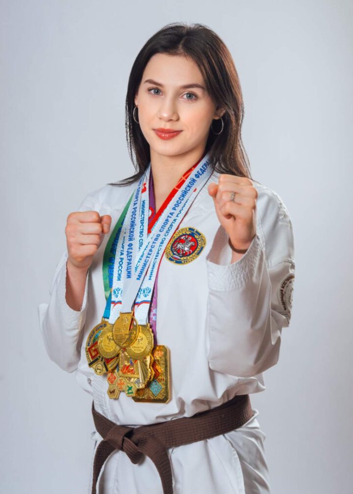 Аникушина Дарья